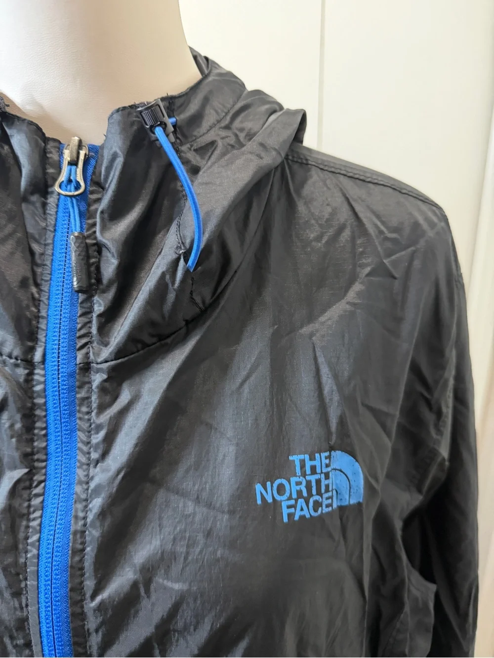 The North Face Black Ski/Snow Jacket with Blue Accents